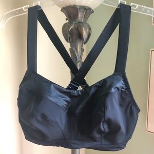 Brooks Embody Underwire Sports Bra Size 38F Black